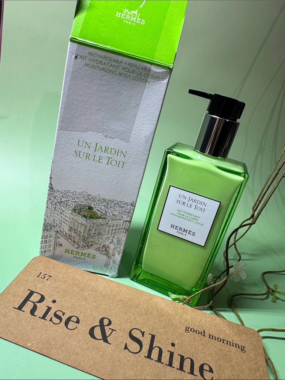 Hermes Un Jardin Sur Le Toit Moisturizing Body Lotion — Bright Green